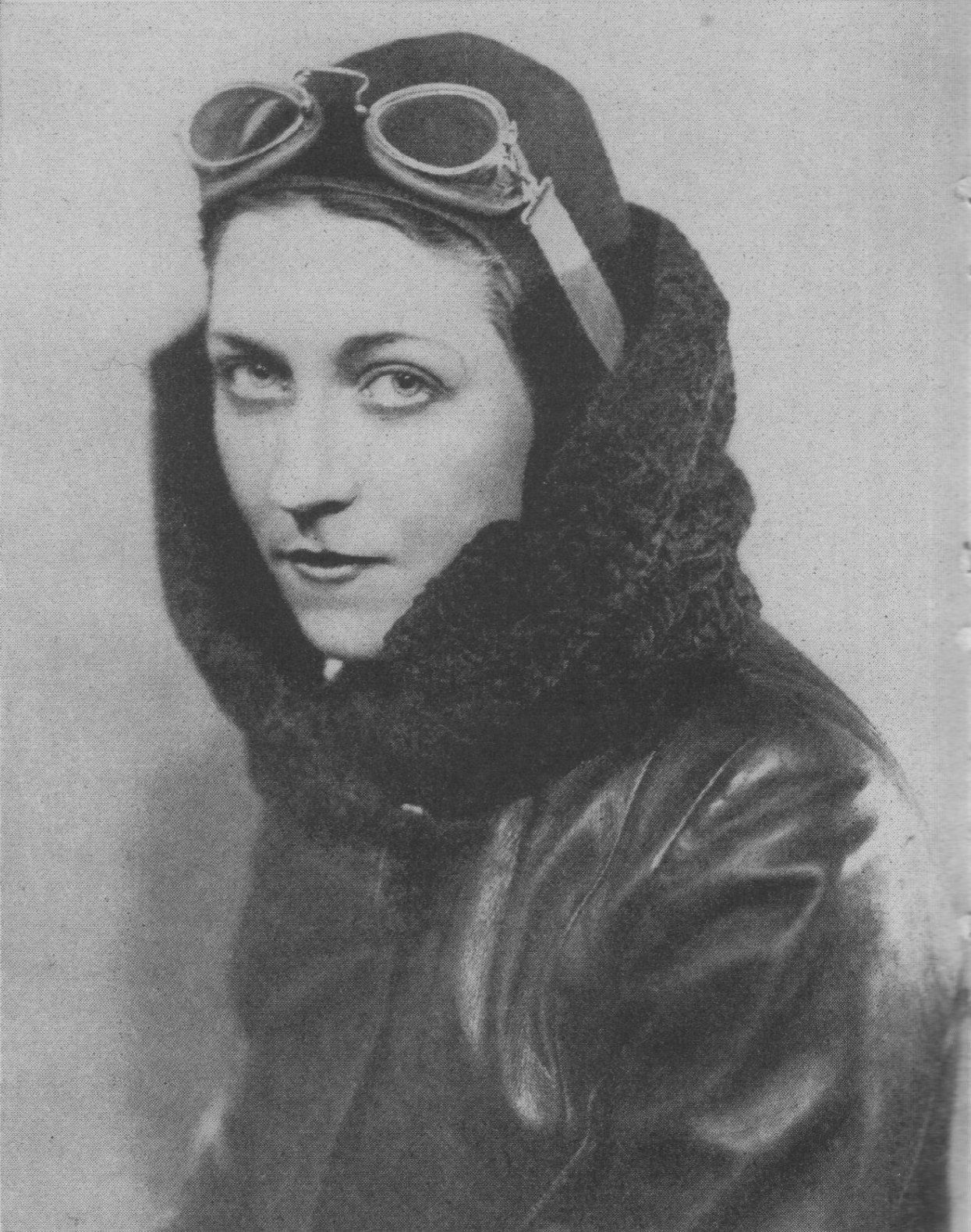 Amy Johnson: The incredible life of a pioneer aviator