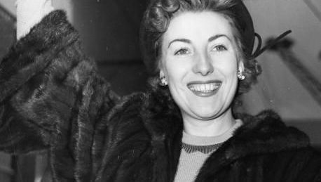 Dame Vera Lynn, \"The Forces Sweetheart\".