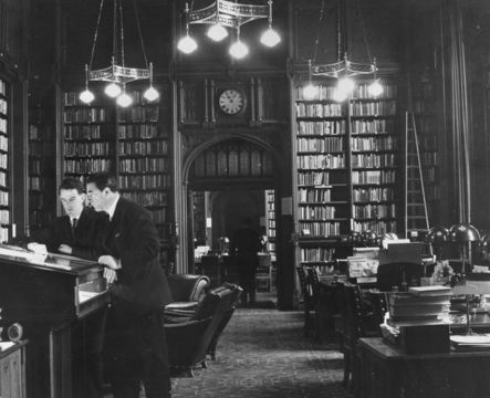 British Labour politician and newspaper proprietor Robert Maxwell (1923 - 1991) being shown around the House of Commons library by Tam Dayell before the opening of Parliament.