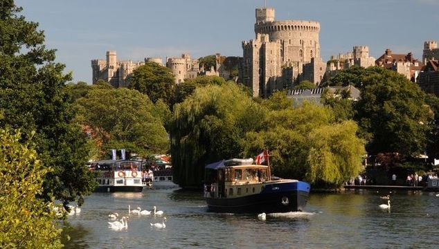 Windsor Castle with Thames in foreground.