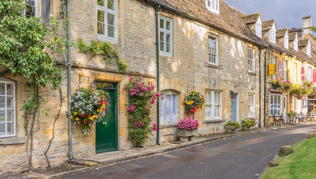 Fosse Way: Stow on the wold in the English Cotswolds