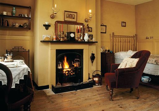 This almshouse room at the Geffrye Museum depicts life in the 1880s.