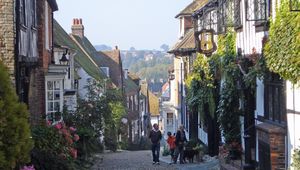 Ten streets so pretty they belong on a postcard