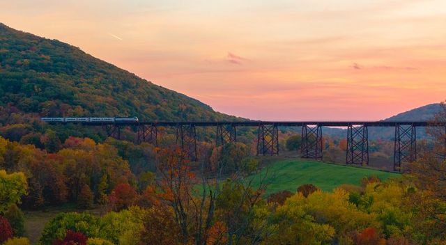 A commuter train crosses the Moodna Viaduct in Cornwall, New York.