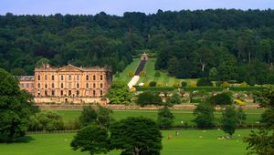 Chatsworth House And Garden The Palace Of The Peaks