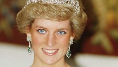 Princess Diana (1961 - 1997) wearing a Catherine Walker gown and the Spencer tiara at a banquet in Munich, November 1987. (Photo by Jayne Fincher/Princess Diana Archive/Getty Images)