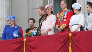 Thumb the royal family 2019 via carfax2 cc