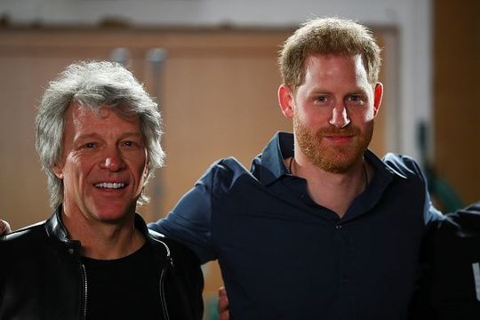 Prince Harry, Duke of Sussex meets with Jon Bon Jovi and members of the Invictus Games Choir at Abbey Road Studios, where a single has been recorded for the Invictus Games Foundation on February 28, 2020 in London, England. (Photo by Hannah McKay - WPA Pool / Gettyimages)