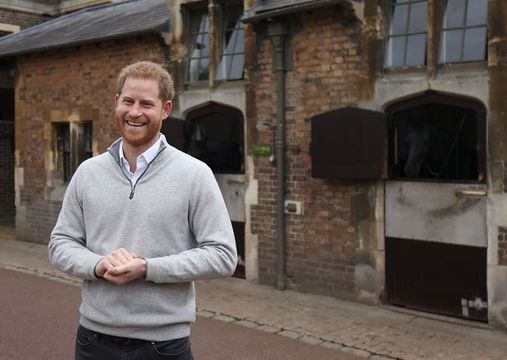  Prince Harry, Duke of Sussex speaks to the media at Windsor Castle following the birth of his son on May 06, 2019 in Windsor, United Kingdom. Meghan, Duchess of Sussex gave birth to a baby boy weighing 7lbs 3oz at 05:26 BST. (Photo by Steve Parsons - WPA Pool/Getty Images)