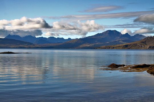 Cuillin Hills, Isle of Skye: Stay cozy like the Scottish, practice corrie.