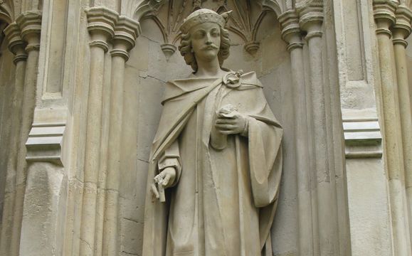 A missing monarch! A statue of Henry I at Canterbury Cathedral. 
