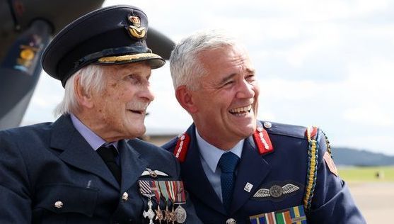 John ‘Paddy’ Hemingway, the last known Battle of France and Battle of Britain Pilot, alongside Lieutenant General Seán Clancy