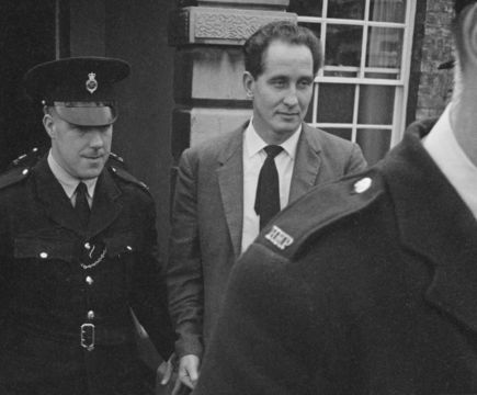 Ronald ‘Buster’ Edwards being arrested for his role in England’s Great Train Robbery