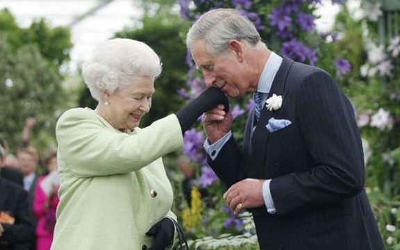 Queen Elizabeth II and the then Prince Charles at the Chelsea Flower in 2009
