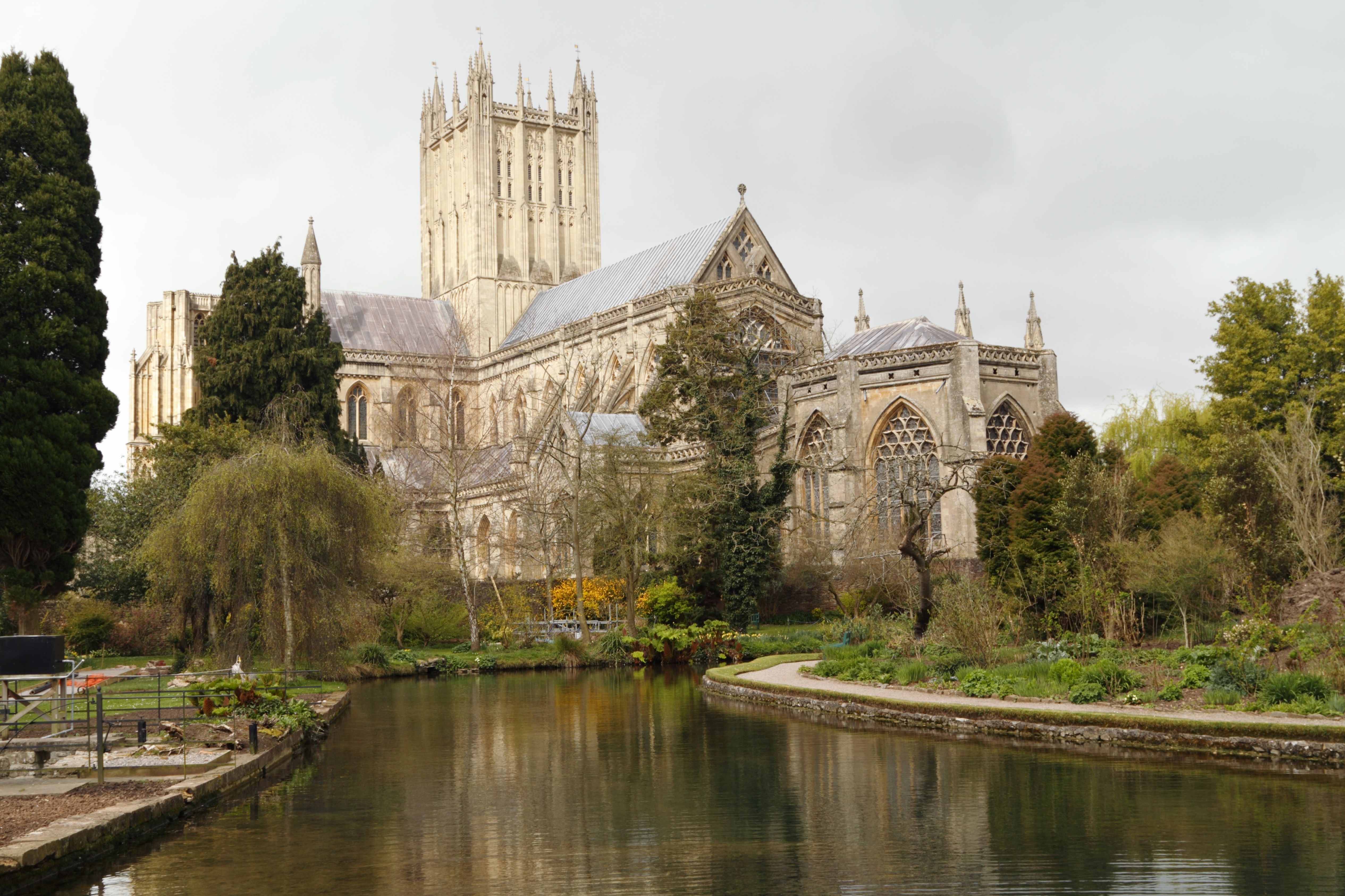 10 of the Best... English Cathedrals