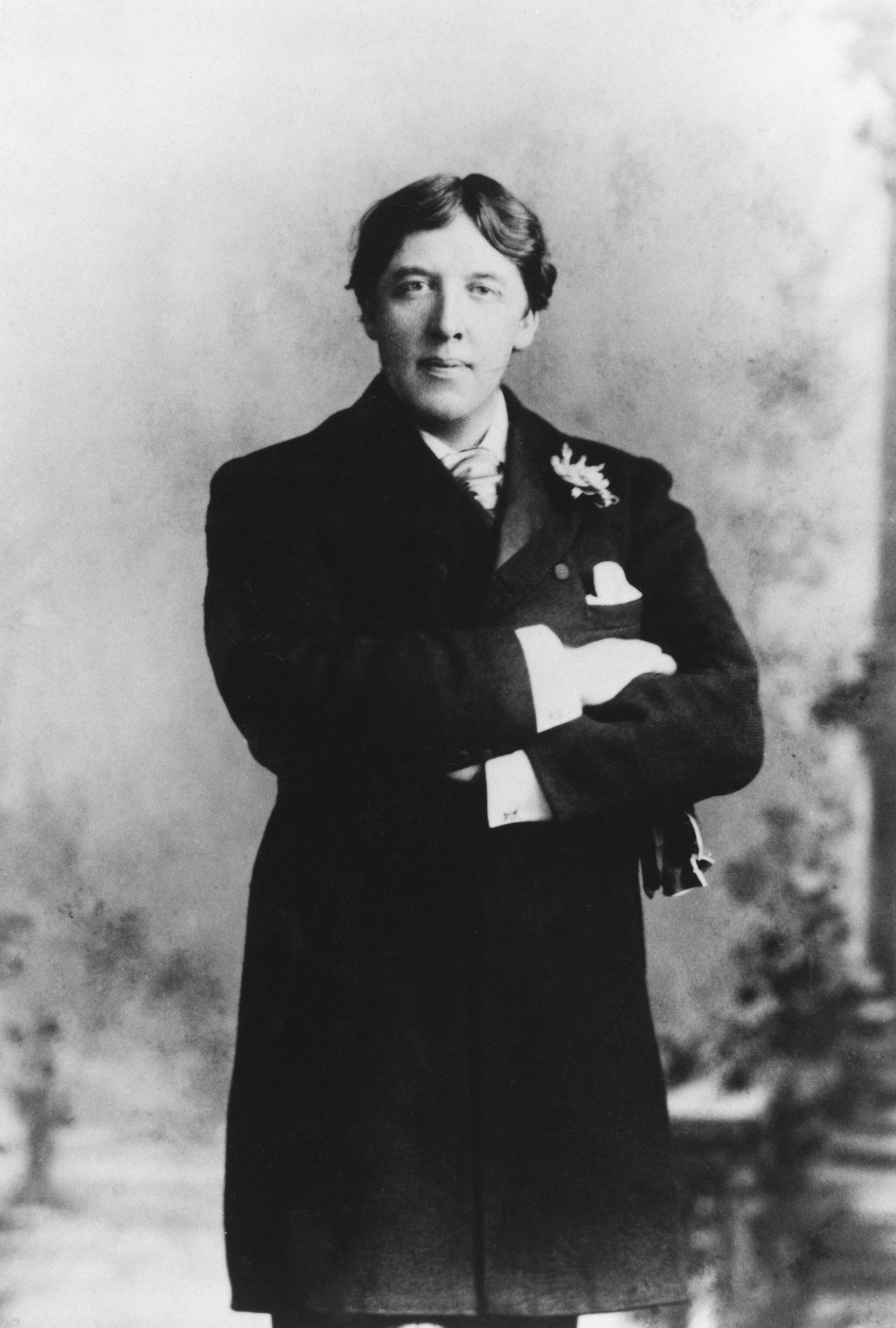 Irish writer and dramatist Oscar Wilde (1854 - 1900), 28th May 1889. (Photo by W. and D. Downey/Hulton Archive/Getty Images)