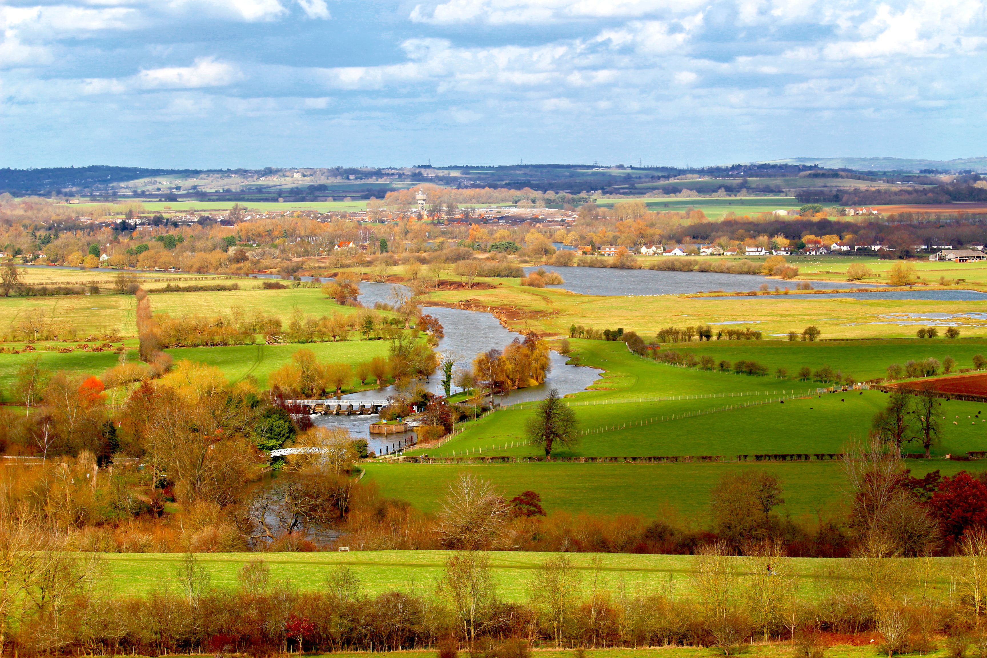 A view of stereotypical English countryside with a Lock on the River Thames at Little Wittenham.