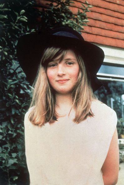 Lady Diana Spencer (1961-1997), the future Princess of Wales during a summer holiday in 1971 in Itchenor, West Sussex in Britain. (Photo by Hulton Archive/Getty Images)