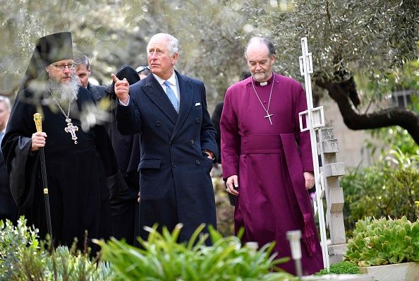 Prince Charles, Prince of Wales (C) and The Head of the Russian Ecclesiastical Mission Father Roman (L) arrive at the Church of St Mary Magdalene where Charles' grandmother Princess Alice is buried on January 24, 2020 in Jerusalem, Israel. The Prince of Wales is on a two day trip to the Middle East, meeting with the President of Israel Reuven Rivlin, Holocaust survivors and Palestinian President Mahmoud Abbas. (Photo by Neil Hall-Pool/Getty Images)