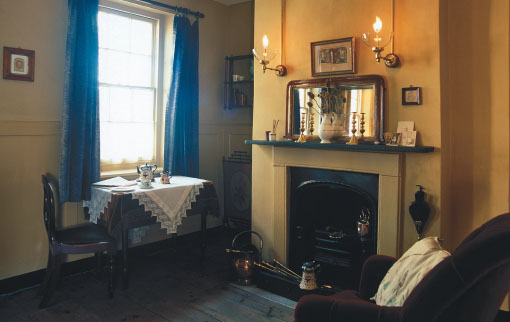 MORLEY VON STERNBERG/GEFFRYE MUSEUM