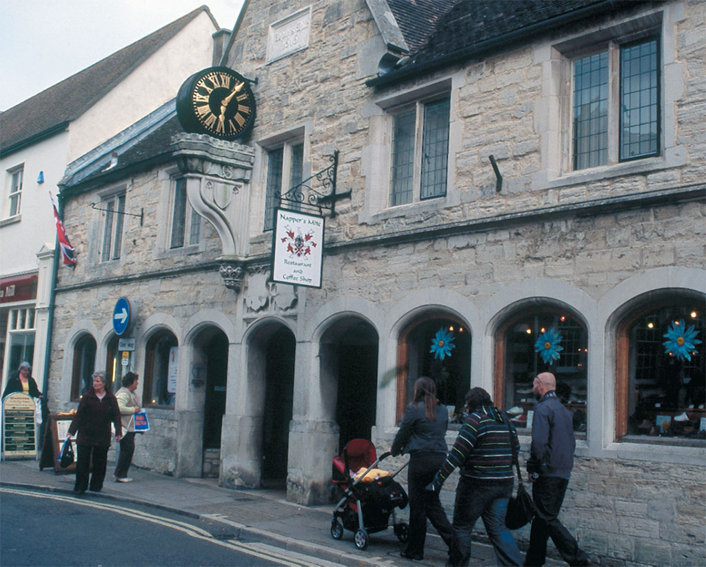 Dorchester, Dorset. DANA HUNTELY Dorchester, Dorset. DANA HUNTELY