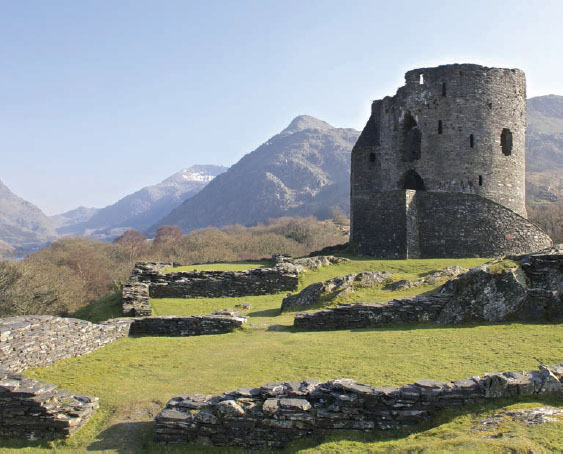 Dolbadarn Castle was built by Llywelyn Fawr in the early position protecting Llanberis Pass in Snowdonia. - NATURALEARTH2